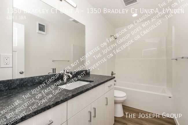 Building Photo - 1350 Bradley Ct