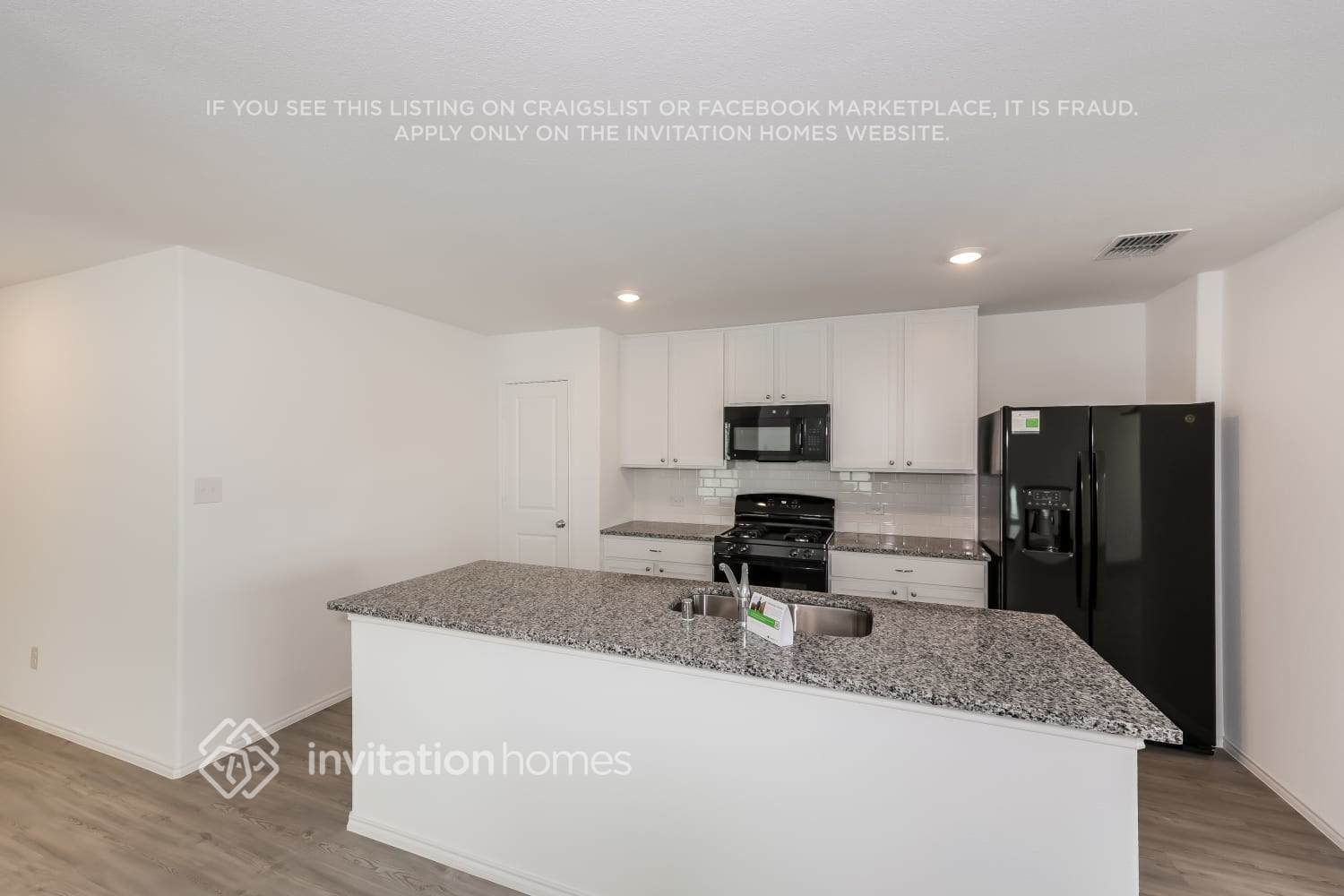 Building Photo - 4060 Mountain Meadow Rd