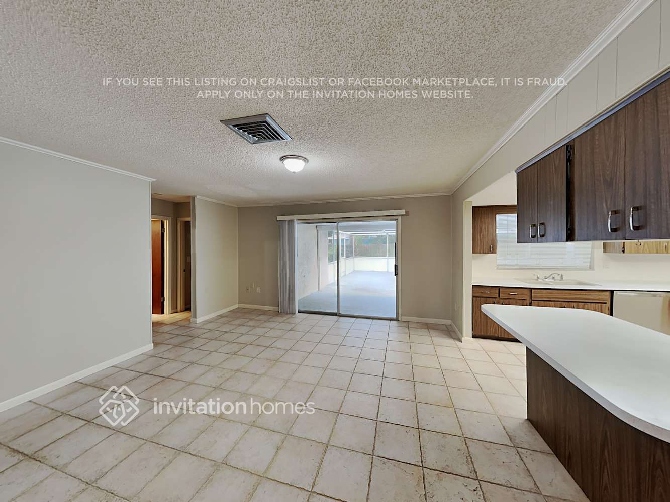Building Photo - 6906 16th Ave Dr W