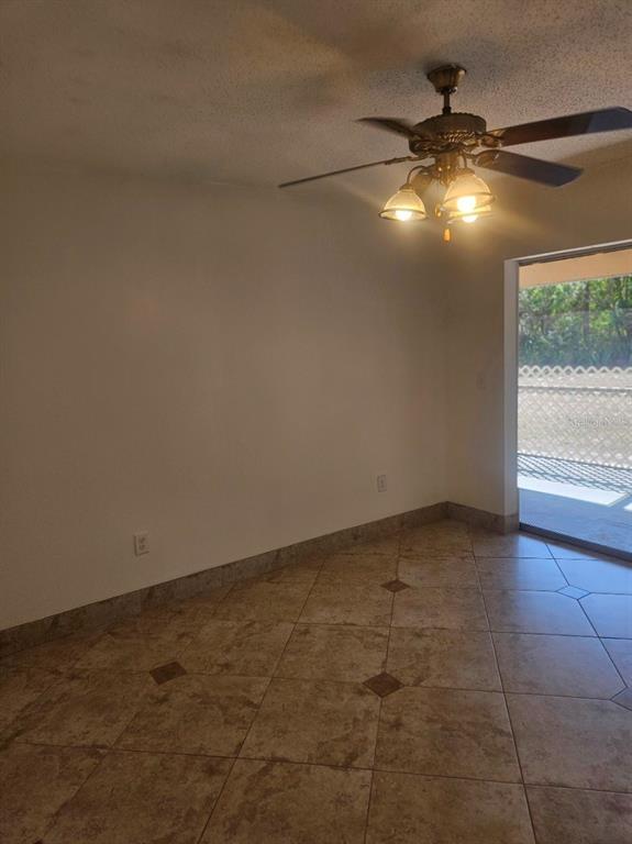 Building Photo - 1225 Armsdale Ave