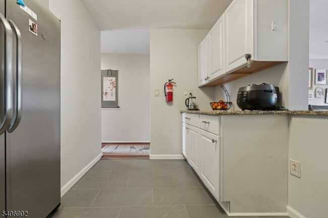 Building Photo - 10 De Palma Ct