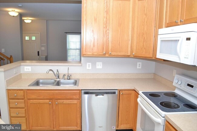 Building Photo - 1725 Emory St