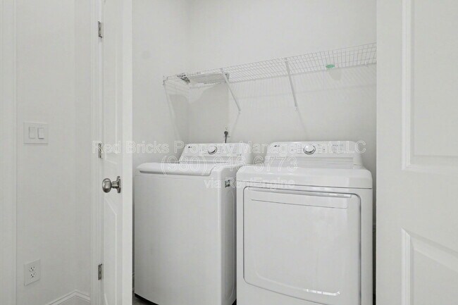 Building Photo - 9240 Walnut Hl Rd NW