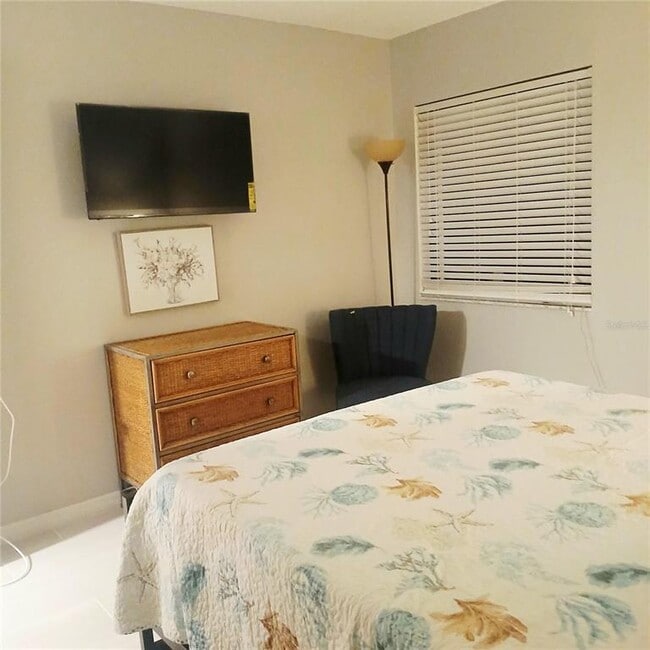 Building Photo - 6191 Timberlake Dr