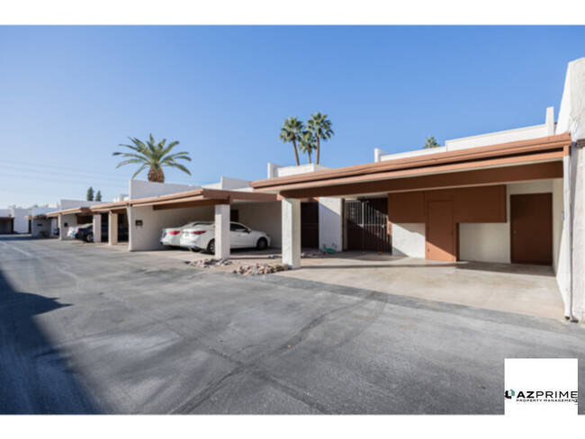 Primary Photo - Live Large in This Captivating 2/2 Townhom...