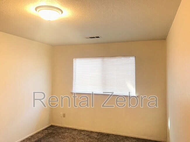 Building Photo - 3357 San Ramon Ct