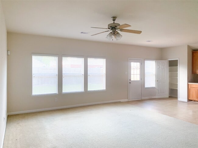 Building Photo - 21534 Oak Park Trails Dr