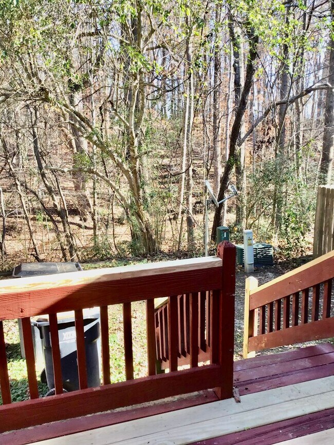 Building Photo - 1660 Skiffes Creek Cir