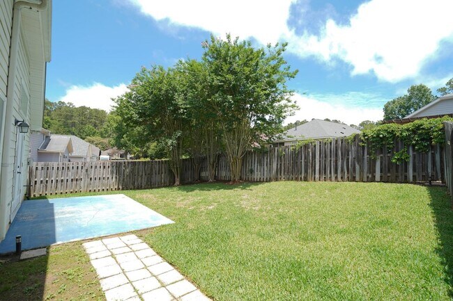 Building Photo - 9329 Tuscany Dr