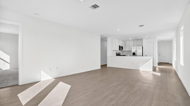 Building Photo - 26911 Dalmatian Bellflower Dr