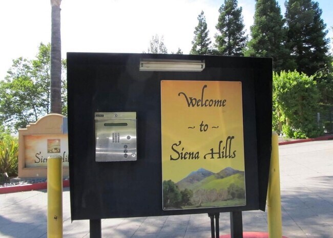 Building Photo - 745 Watson Canyon Ct