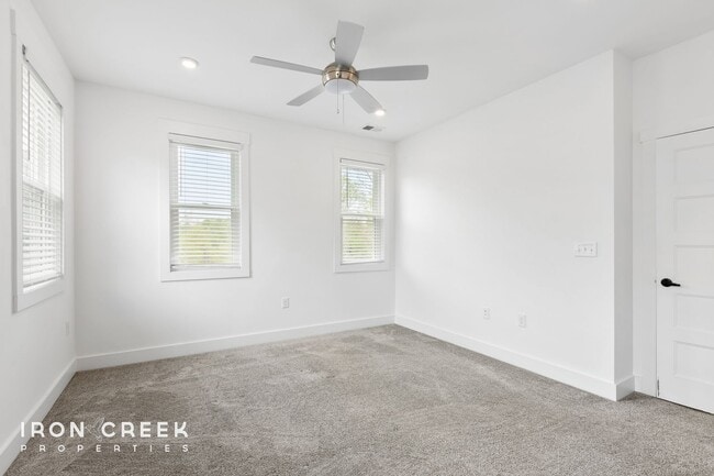 Building Photo - Stunning Three-Bedroom Home in Candler