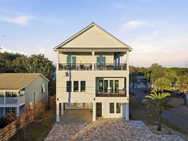 Building Photo - 14300 Millcole Ave