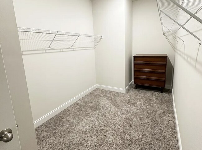 Building Photo - Spacious 4 Bedroom Home with Main-Level Primary and 2-Car Garage