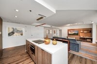 Building Photo - 1300 Lamar St