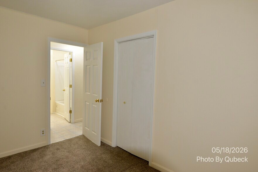 Building Photo - 138 Crestwood Dr
