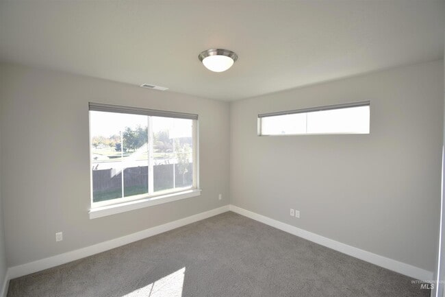 Building Photo - 3241 W Ladle Rapids St