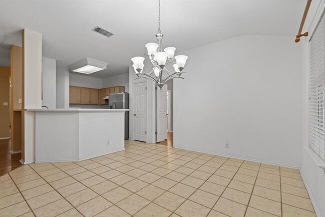 Building Photo - 2100 Desco Dr