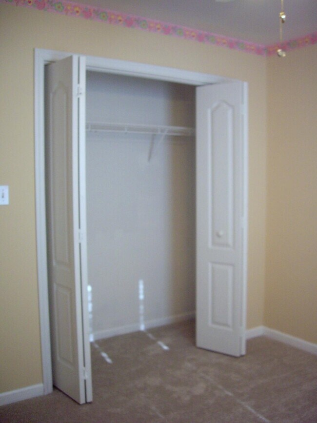 Building Photo - 1043 Winter Ln