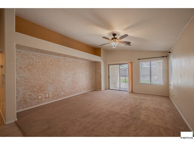 Primary Photo - 6715 S 35th Dr