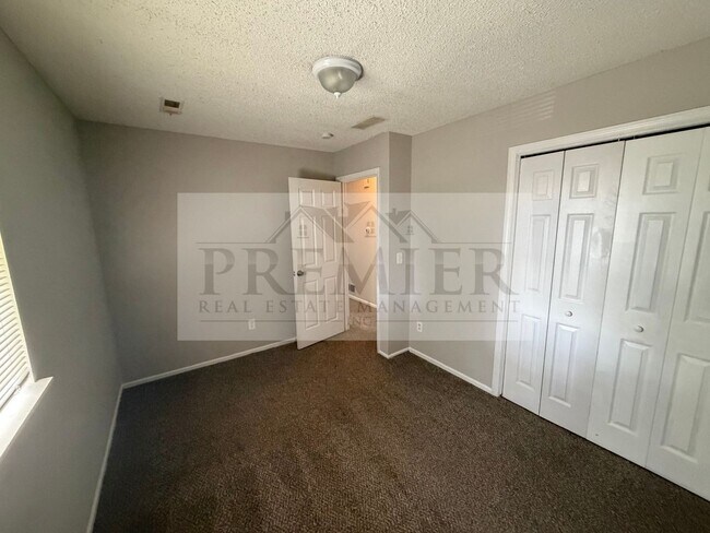 Building Photo - 240 W Kump Ave
