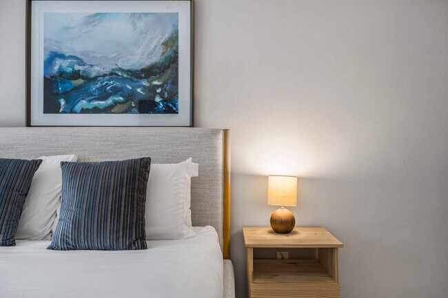 Building Photo - 485 Brickell Ave