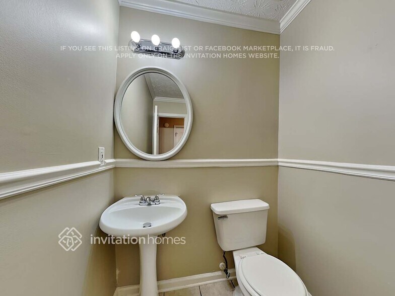 Building Photo - 832 Sugar Oak Ln