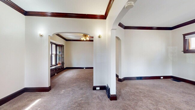 Building Photo - 3590 W 47th St