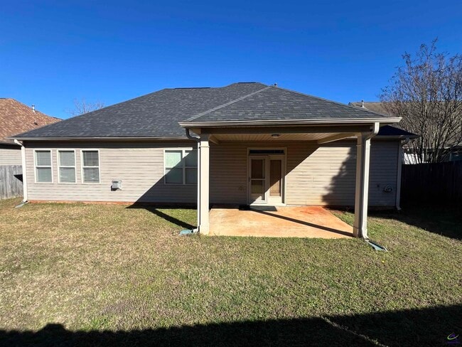 Building Photo - 210 Hearthwood Dr