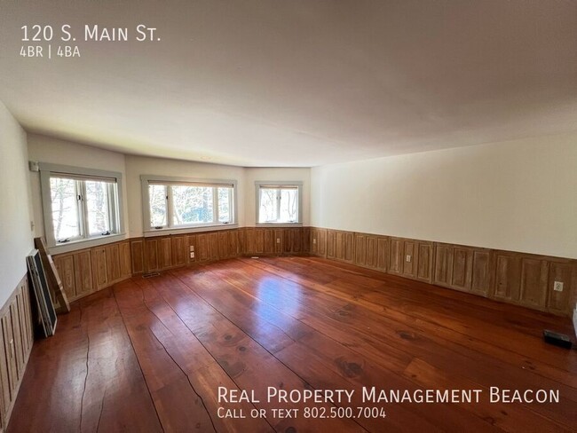Building Photo - 120 S Main St