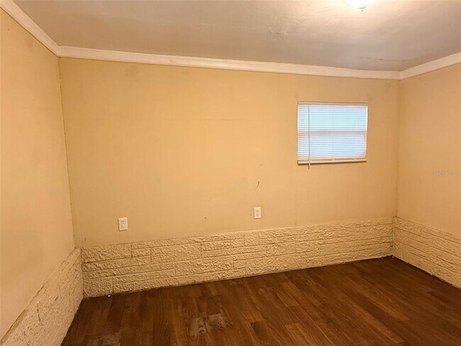 Building Photo - 10038 Kingswood Ln