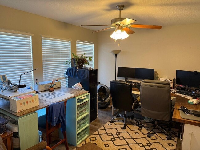 Building Photo - 3070 Crown Creek Cir