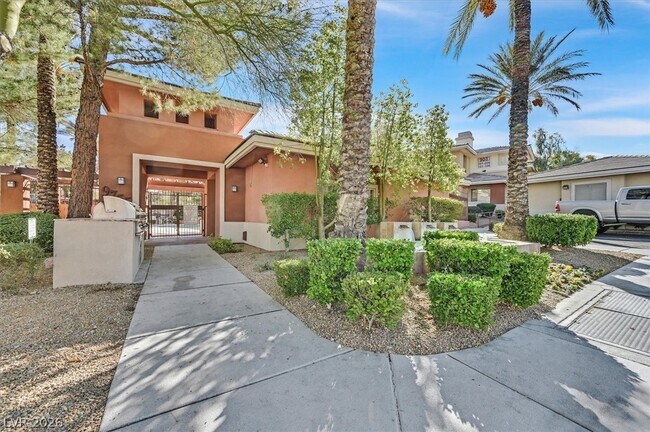 Building Photo - 908 Domnus Ln