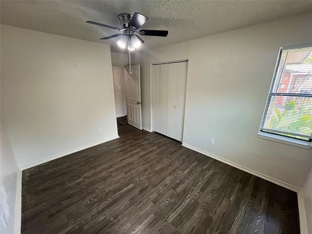 Building Photo - 1321 Woodcrest Dr