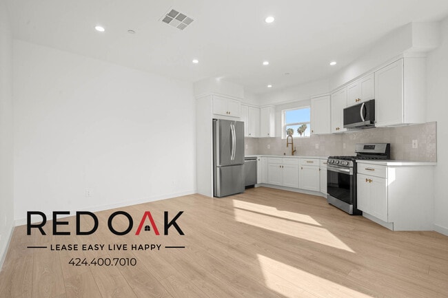 Building Photo - 415 N La Fayette Park Pl