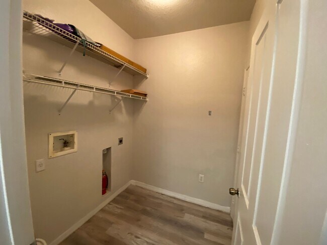 Building Photo - Ground Floor - 2 Bedrooms, 2 Bathrooms