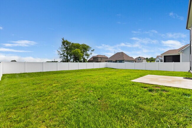 Building Photo - 429 Guethlein Dr