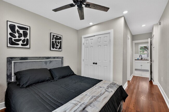Building Photo - 3863 Arbor St