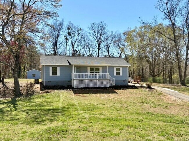 Building Photo - 113 Aycock Dr