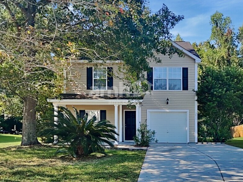 Primary Photo - 3011 Maple Leaf Dr