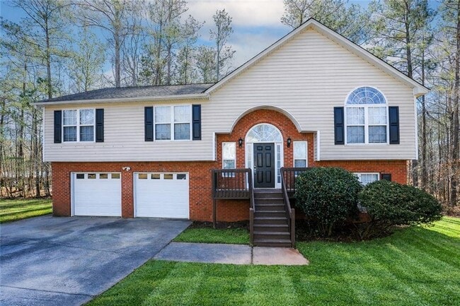 Building Photo - 5747 Graceland Dr SW