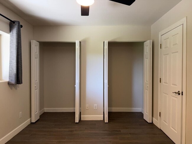 Building Photo - 5337 E Thunderbird Rd