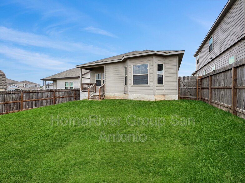 Building Photo - 13541 Lily Ln