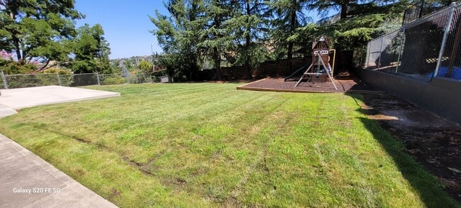 Building Photo - Beautiful Spacious Home for Rent