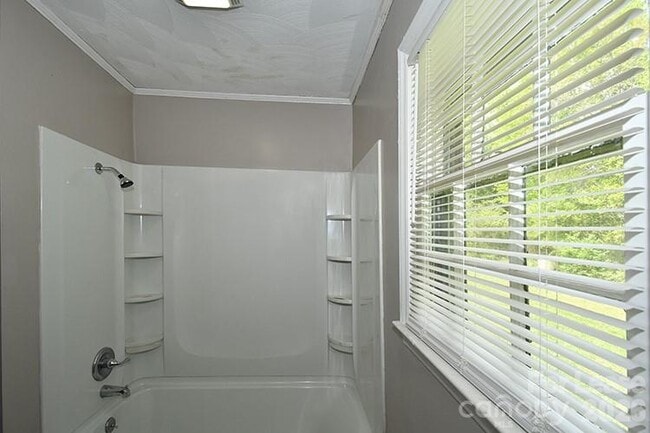 Building Photo - 1715 Cloudburst Cir