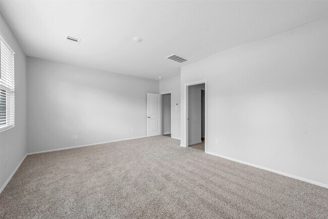 Building Photo - 1120 Novelle Bnd Dr