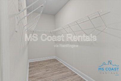Building Photo - 8712 Park Ridge Ct