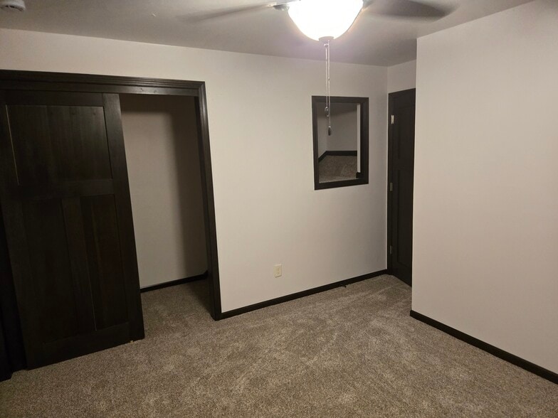 Building Photo - 773 Wanda Ave