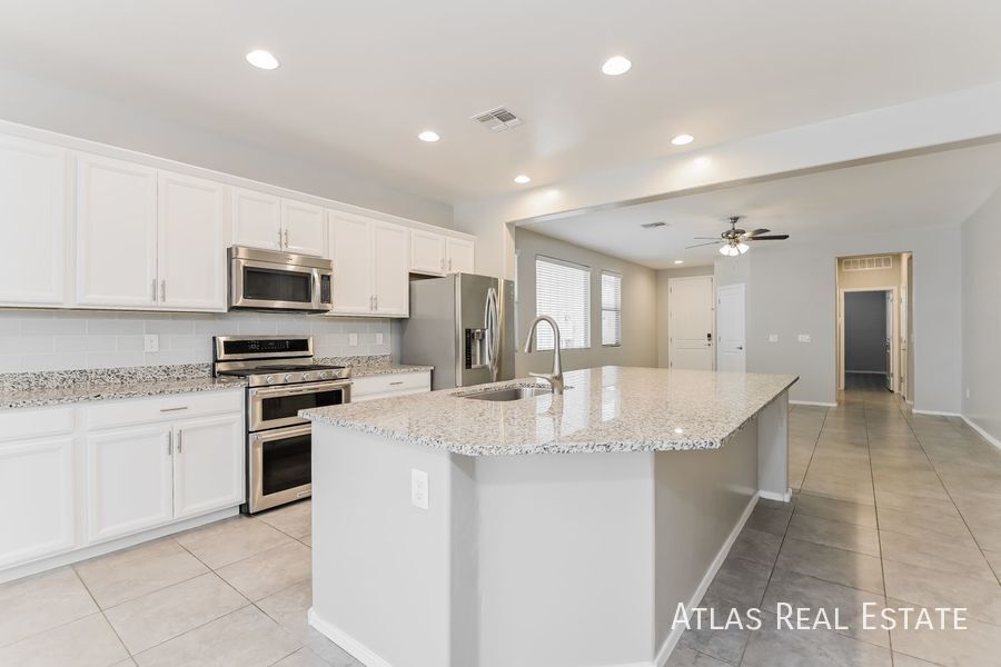 Building Photo - 7184 S Paseo Monte Verde