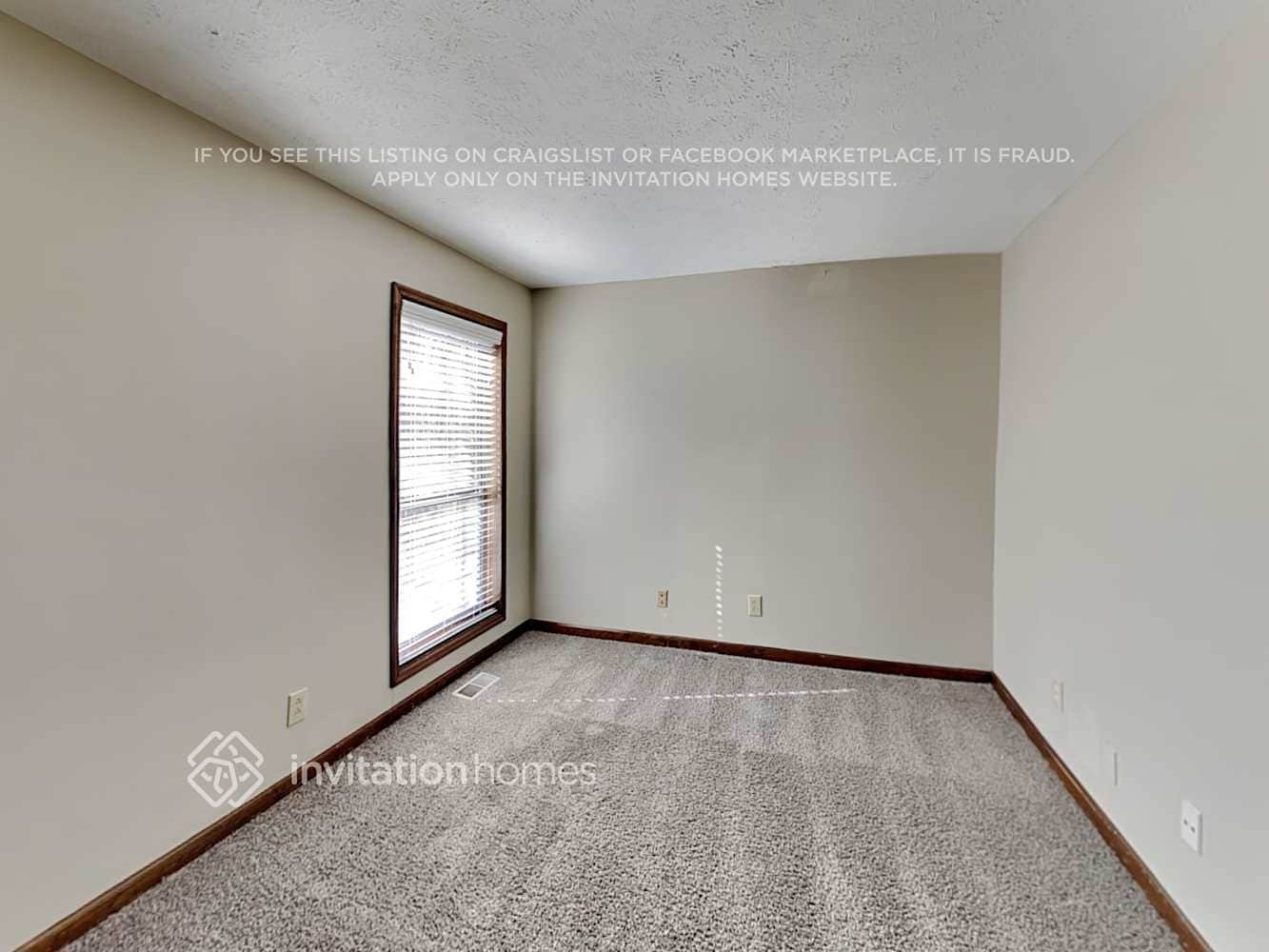 Building Photo - 1050 Rockcrest Dr